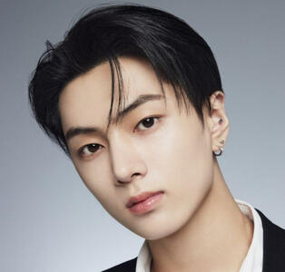 PARK JONGSEONG